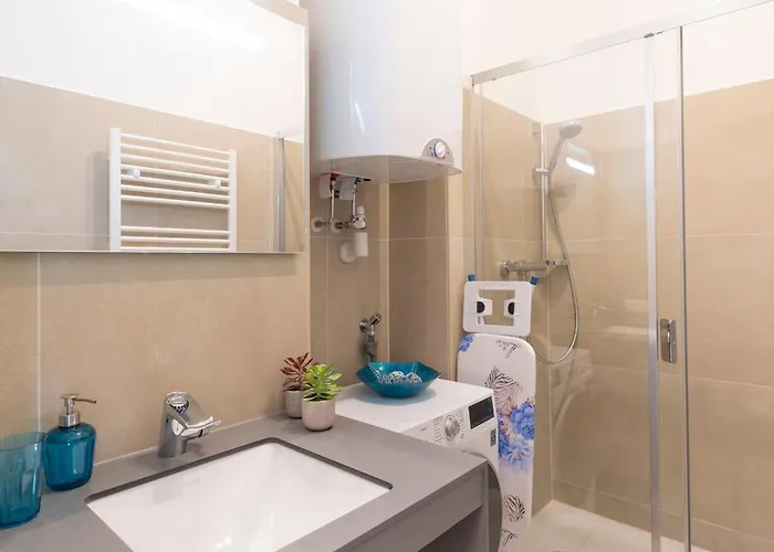 Josef's I Comfort I Uno-city, Vic Apartment *